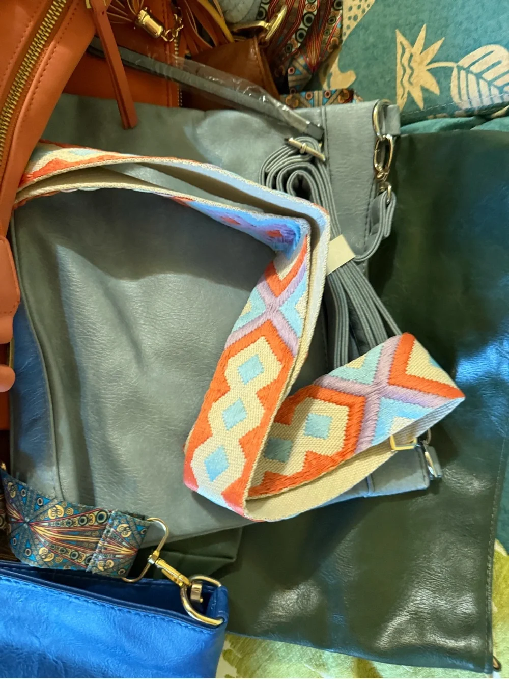 Bundle of 11 purses / hand bags with extra straps